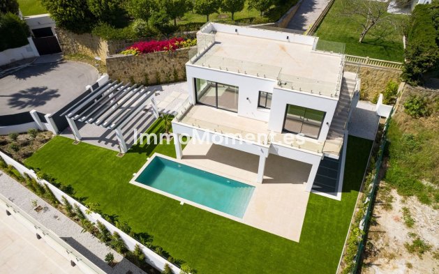 Bestaande woning - Vrijstaande villa - Estepona  - Atalaya