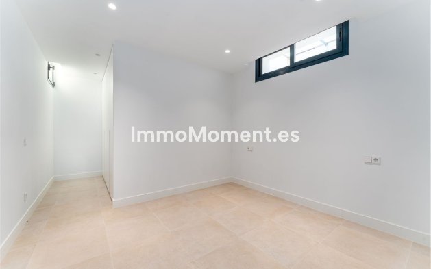 Bestaande woning - Vrijstaande villa - Estepona  - Atalaya