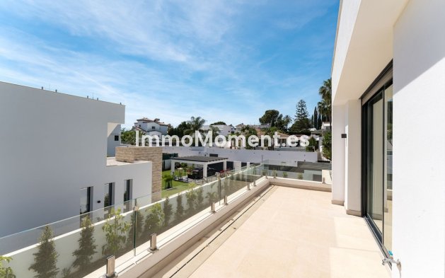Bestaande woning - Vrijstaande villa - Estepona  - Atalaya