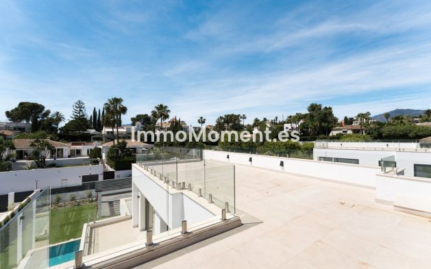 Bestaande woning - Vrijstaande villa - Estepona  - Atalaya