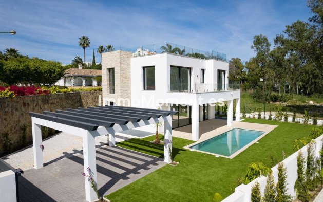 Bestaande woning - Vrijstaande villa - Estepona  - Atalaya