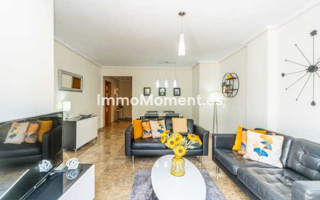 Wiederverkauf - Wohnung - Estepona  - Selwo
