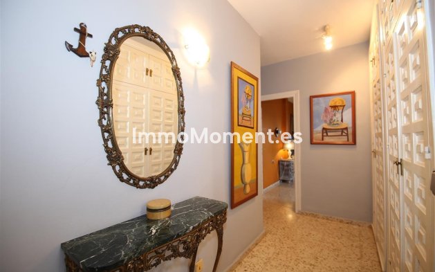 Reventa - Villa independiente - Estepona  - Estepona Centro