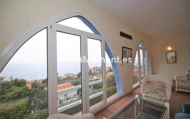 Reventa - Villa independiente - Estepona  - Estepona Centro