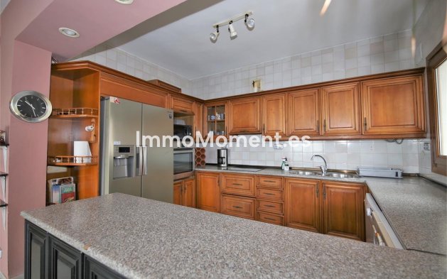 Reventa - Villa independiente - Estepona  - Estepona Centro