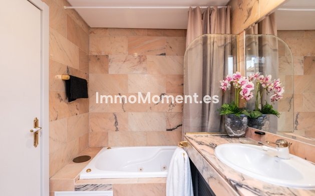 Resale - Apartment - Marbella - Marbella Centro