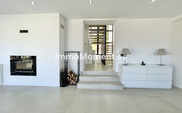 Resale - Detached villa - Alfaz del Pi - L'Albir