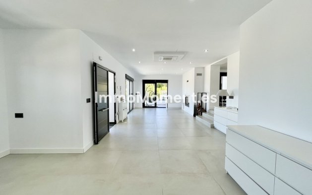 Resale - Detached villa - Alfaz del Pi - L'Albir