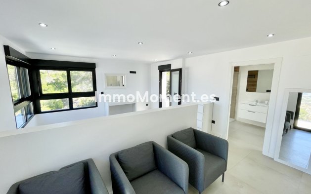 Resale - Detached villa - Alfaz del Pi - L'Albir