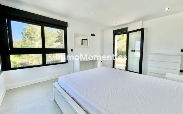 Resale - Detached villa - Alfaz del Pi - L'Albir