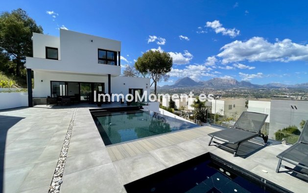 Resale - Detached villa - Alfaz del Pi - L'Albir