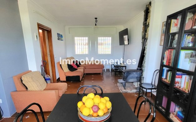 Bestaande woning - Vrijstaande villa - Manilva