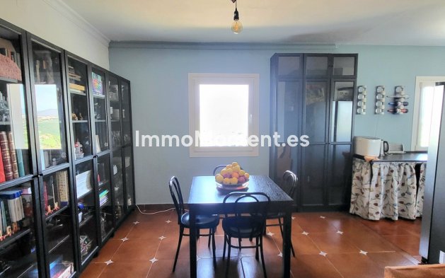 Bestaande woning - Vrijstaande villa - Manilva