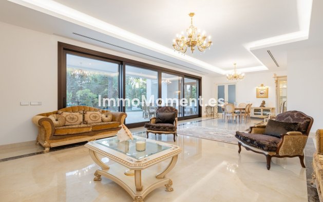 Wiederverkauf - Freistehende Villa - Marbella - Guadalmina Baja