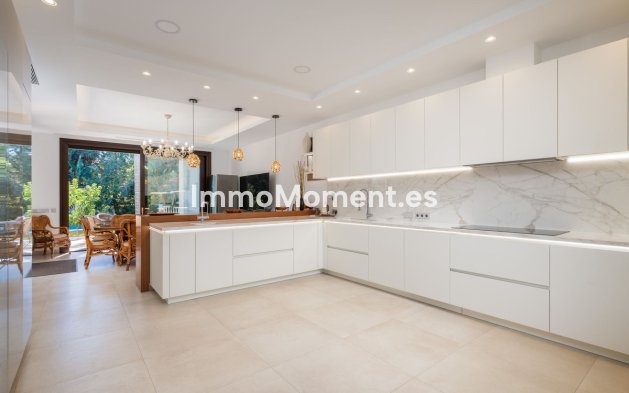 Wiederverkauf - Freistehende Villa - Marbella - Guadalmina Baja