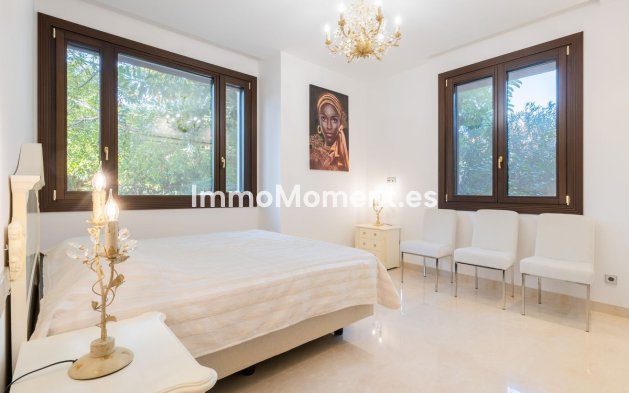 Wiederverkauf - Freistehende Villa - Marbella - Guadalmina Baja
