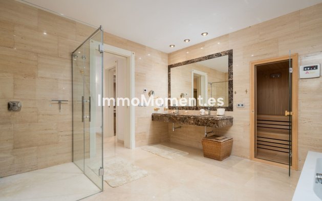 Wiederverkauf - Freistehende Villa - Marbella - Guadalmina Baja