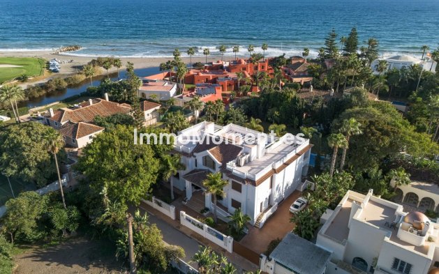 Wiederverkauf - Freistehende Villa - Marbella - Guadalmina Baja