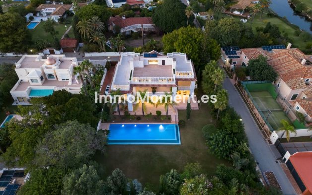 Wiederverkauf - Freistehende Villa - Marbella - Guadalmina Baja