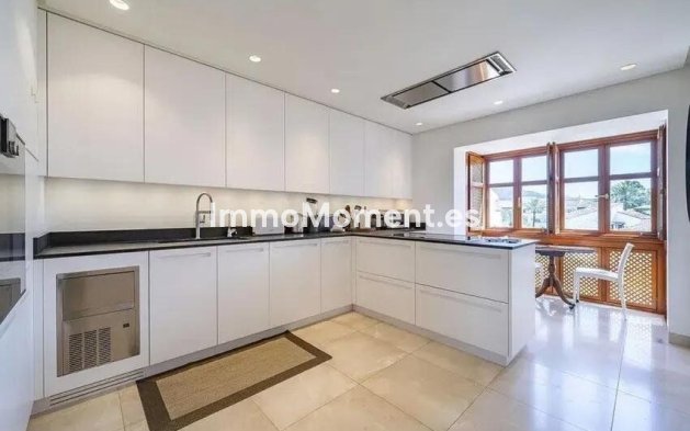 Resale - Apartment - Marbella - Marbella Centro