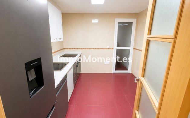 Reventa - Apartamento - Interior  - Guaro