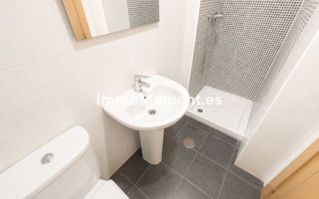 Reventa - Apartamento - Interior  - Guaro