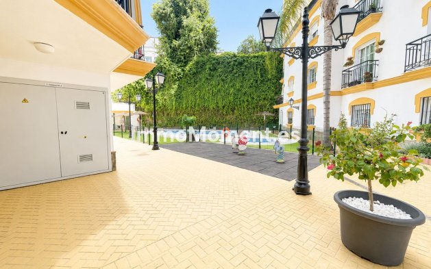 Reventa - Apartamento - Interior  - Guaro