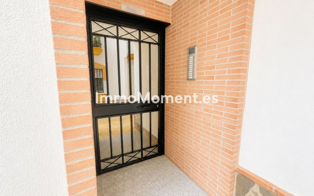 Reventa - Apartamento - Interior  - Guaro