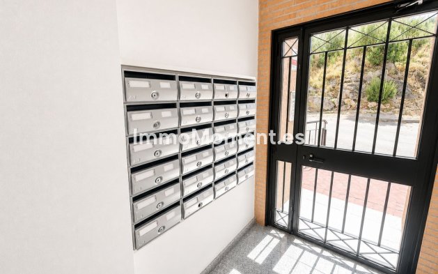 Reventa - Apartamento - Interior  - Guaro