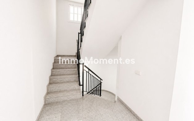 Reventa - Apartamento - Interior  - Guaro