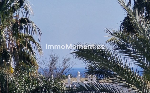 Resale - Apartment - Marbella - Nueva Andalucía