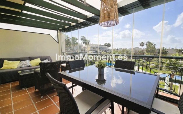 Resale - Apartment - Marbella - Nueva Andalucía