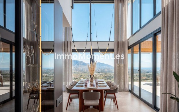 Resale - Detached villa - Marbella - La Mairena