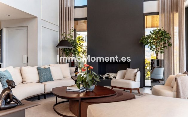 Resale - Detached villa - Marbella - La Mairena