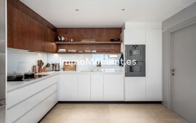 Resale - Detached villa - Marbella - La Mairena