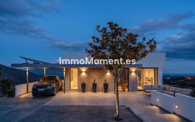 Resale - Detached villa - Marbella - La Mairena