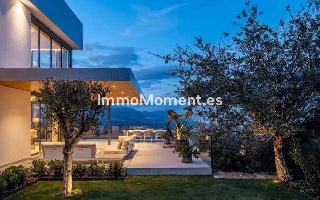 Resale - Detached villa - Marbella - La Mairena