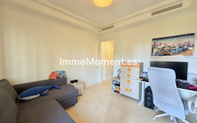 Wiederverkauf - Wohnung - Estepona  - Estepona Centro