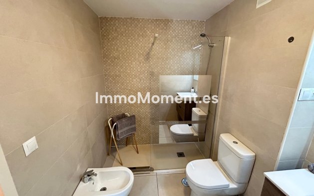 Resale - Apartment - Marbella - Nueva Andalucía