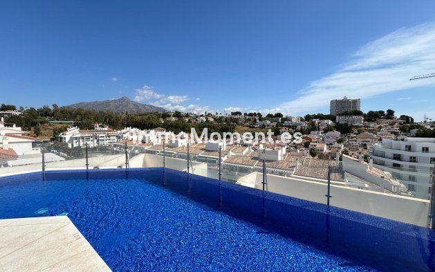 Resale - Apartment - Marbella - Nueva Andalucía