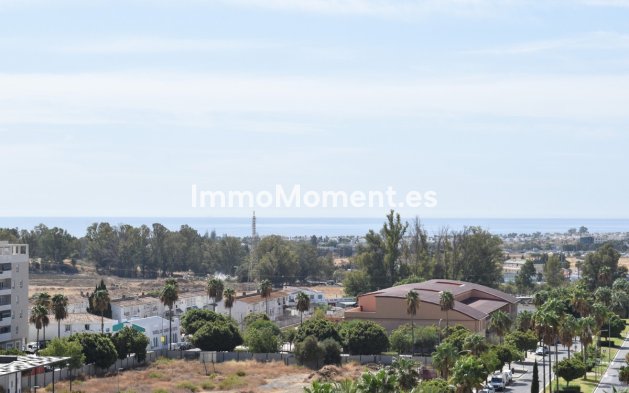 Resale - Apartment - Marbella - Nueva Andalucía