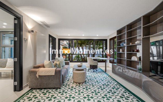 Bestaande woning - Vrijstaande villa - Marbella - Nueva Andalucía