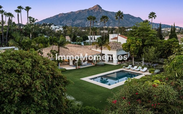 Bestaande woning - Vrijstaande villa - Marbella - Nueva Andalucía
