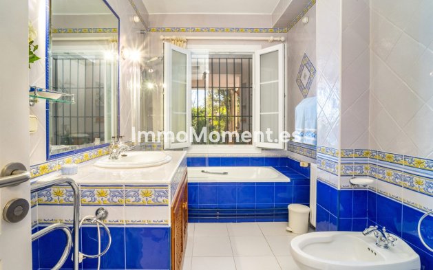 Reventa - Villa independiente - Marbella - Guadalmina Alta