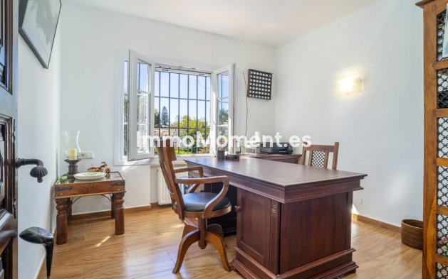 Reventa - Villa independiente - Marbella - Guadalmina Alta