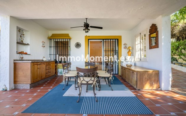 Reventa - Villa independiente - Marbella - Guadalmina Alta