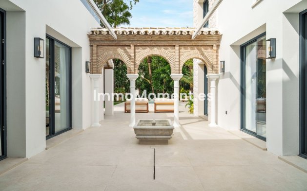 Resale - Detached villa - Marbella - Nueva Andalucía