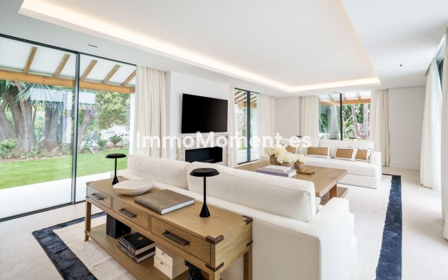 Resale - Detached villa - Marbella - Nueva Andalucía
