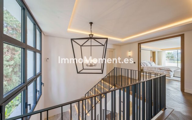Resale - Detached villa - Marbella - Nueva Andalucía