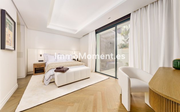 Resale - Detached villa - Marbella - Nueva Andalucía
